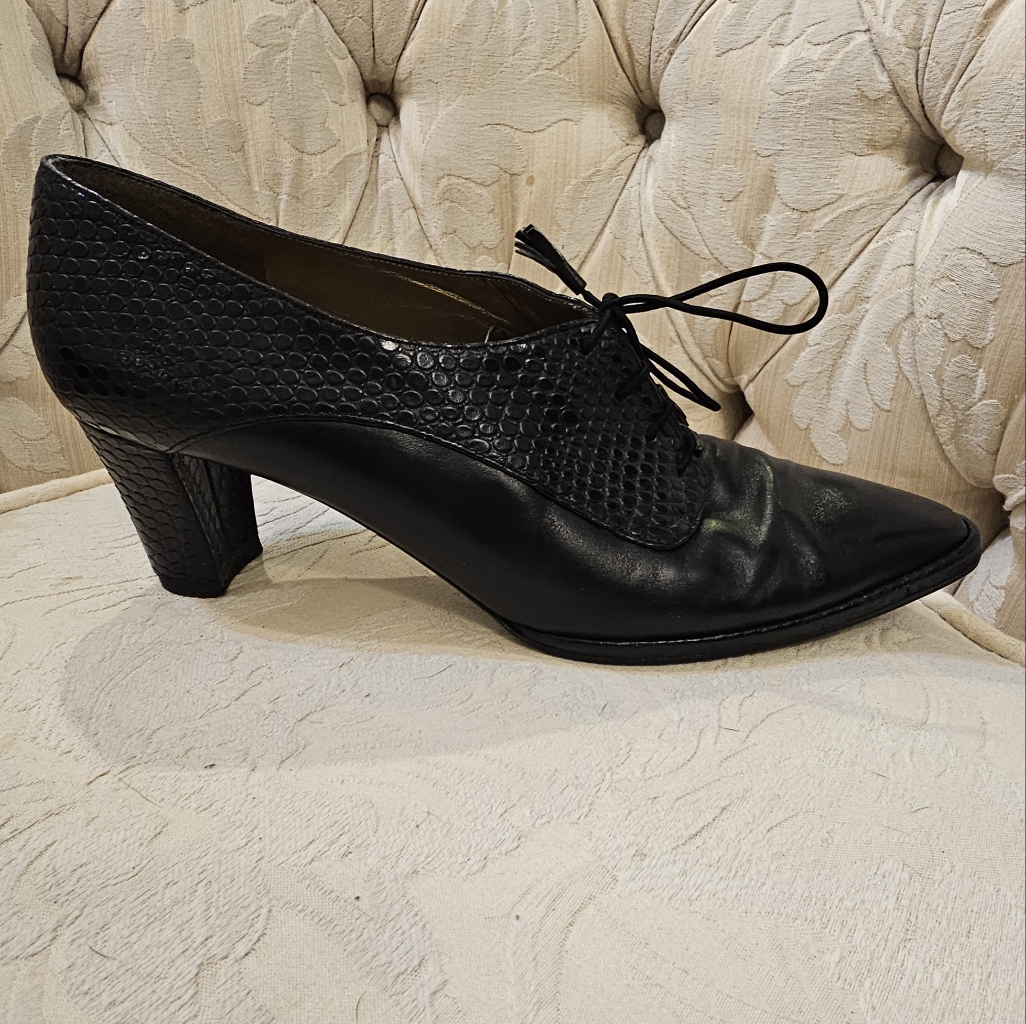 Vintage Stuart Weitzman Black Leather Booties